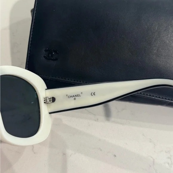 CHANEL Cream Sunglasses - Picture 4 of 6